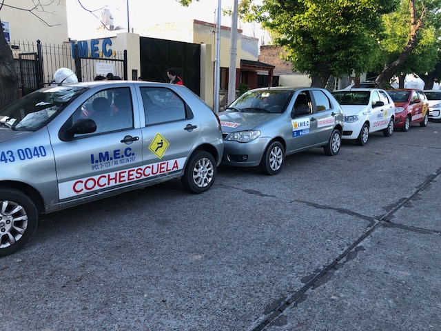 COCHE-ESCUELA-2.jpg